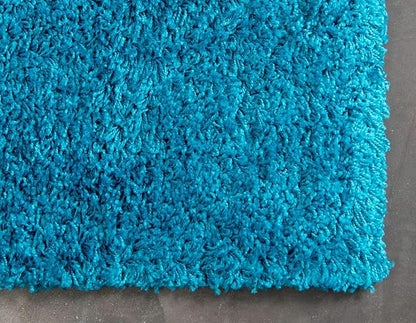 Unique Loom Solid Shag Collection Area Rug (6' 1" x 9' Rectangle, Turquoise)