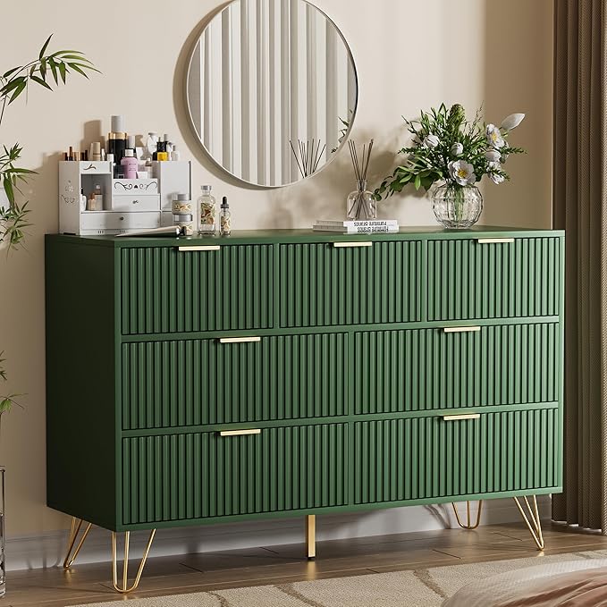 Dresser for Bedroom, Fluted Modern Dresser with Gold Pulls and 7 Drawers, 15.7" D x 47.2" W x 31.4" H, Green
