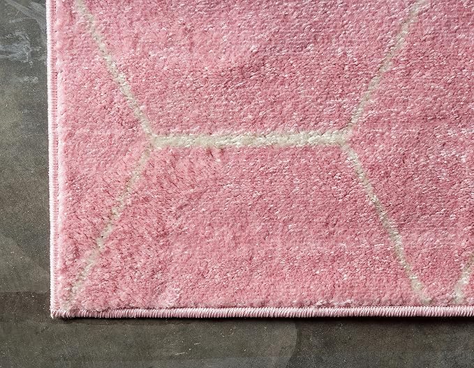 Unique Loom Trellis Frieze Collection Area Rug - Geometric (9' x 12' 2", Light Pink/ Ivory)