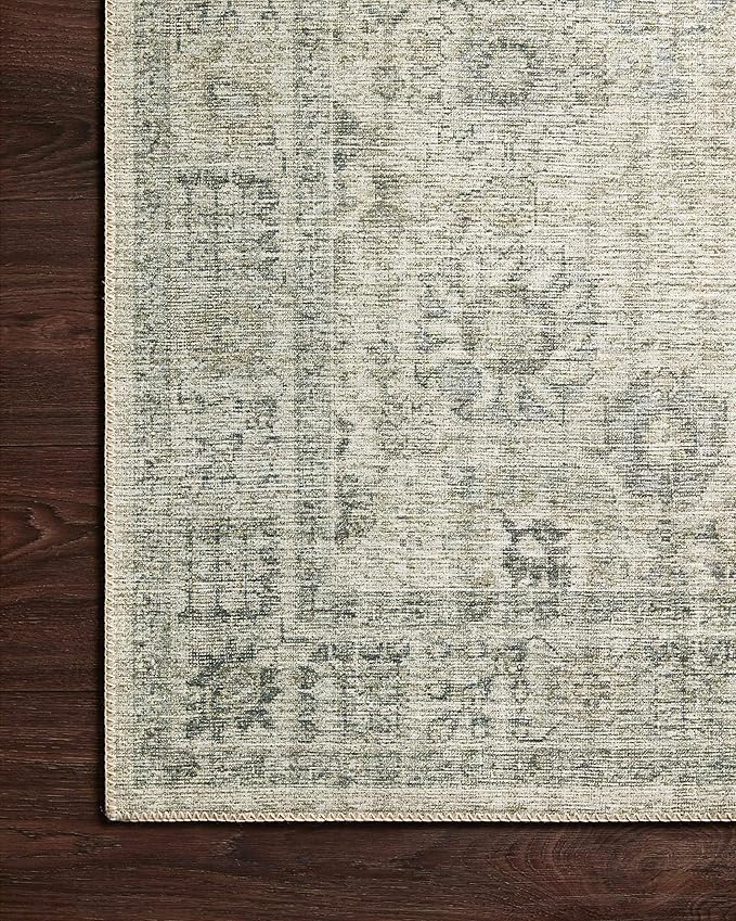Loloi Skye Collection SKY-14 Natural/Sage 6'-0" x 9'-0" Area Rug