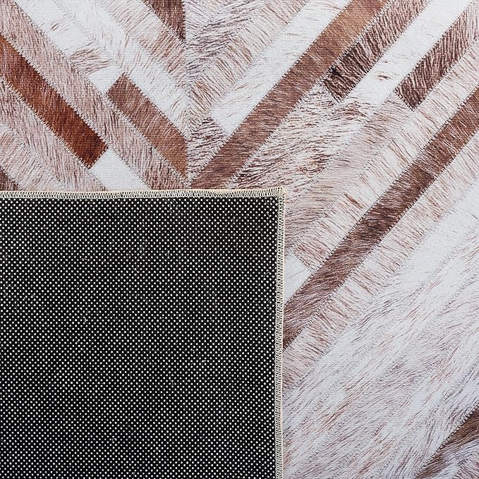 SAFAVIEH Washable Rug Faux Hide Collection - 9' x 12', Beige & Brown, Slip Resistant, Western Rustic Decor, Printed Pattern, Ideal for Living Room, Bedroom, Home Office, Dining Space (FAH526A)
