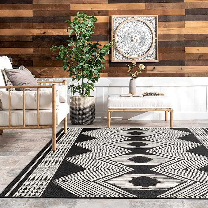 nuLOOM 5' x 8' Outdoor Tribal Geometric Area Rug, Stain Resistant, Weather Resistant, High Traffic, Patio, Balcony, Outside, Ranya Black